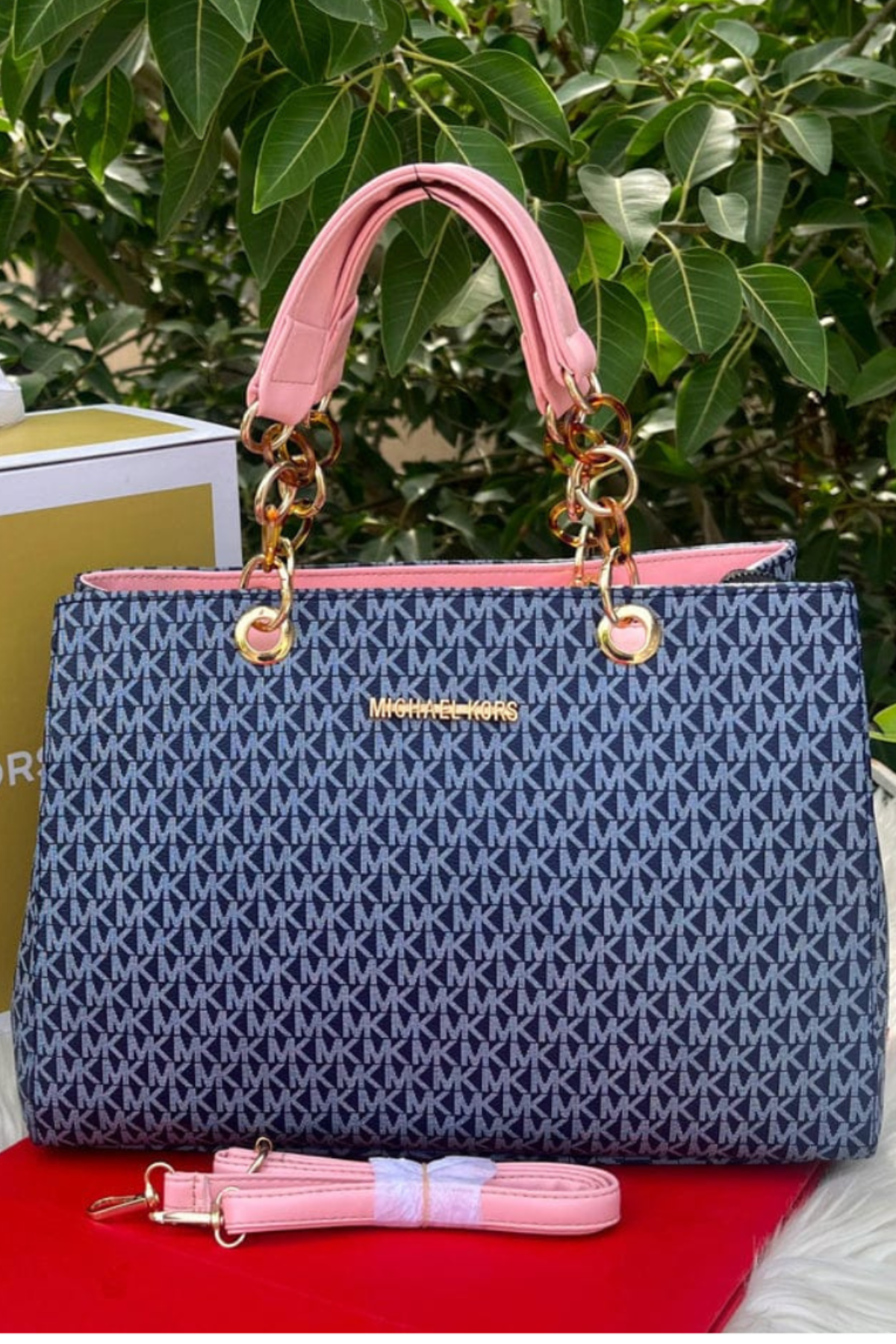 Women’s Stylish Everyday Hand Bags